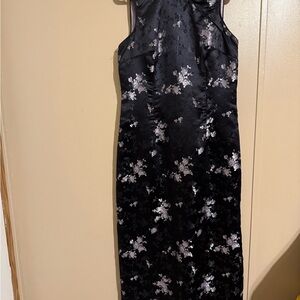 Robbie Bee Black and White Floral Cheongsam Dress